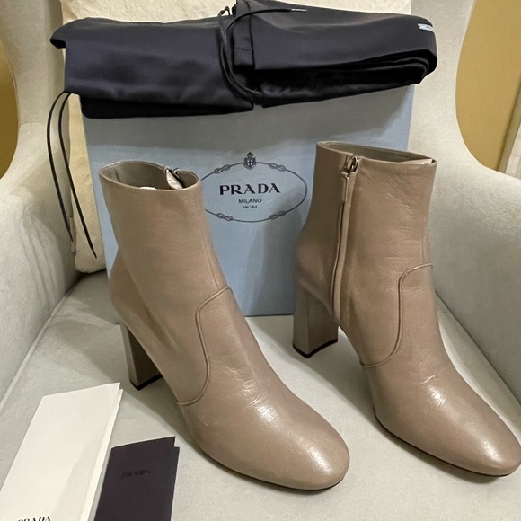 Prada Calzature Donna Boots - Brand New! - Picture 2 of 14